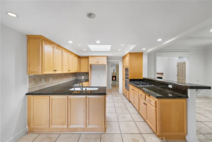 18 Shoal Drive, Corona Del Mar, California 92625