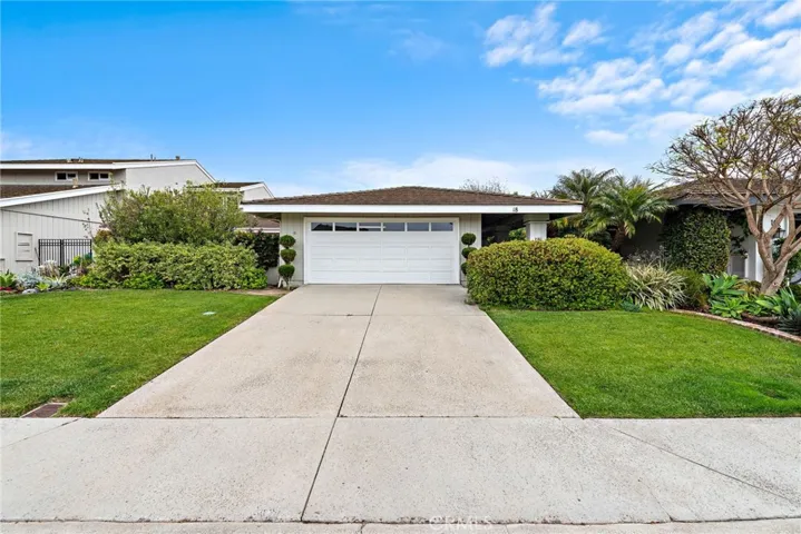 18 Shoal Drive, Corona Del Mar, California 92625