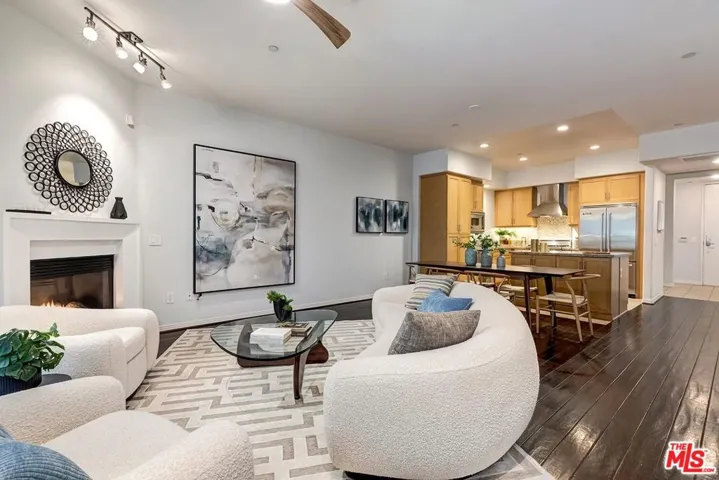 Main Area Angle