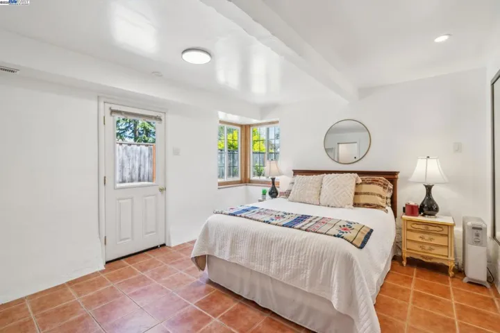 18858 Carlton Ave, Castro Valley, California 94546
