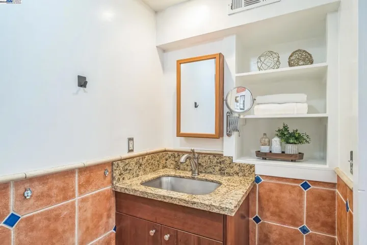 18858 Carlton Ave, Castro Valley, California 94546
