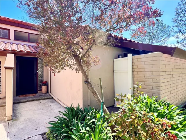 5941 Armaga Spring Road B, Rancho Palos Verdes, California 90275