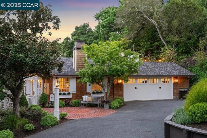 6 Snowberry Ln, Orinda, California 94563