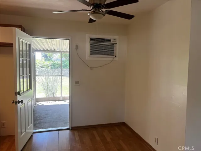 Kitchen entry