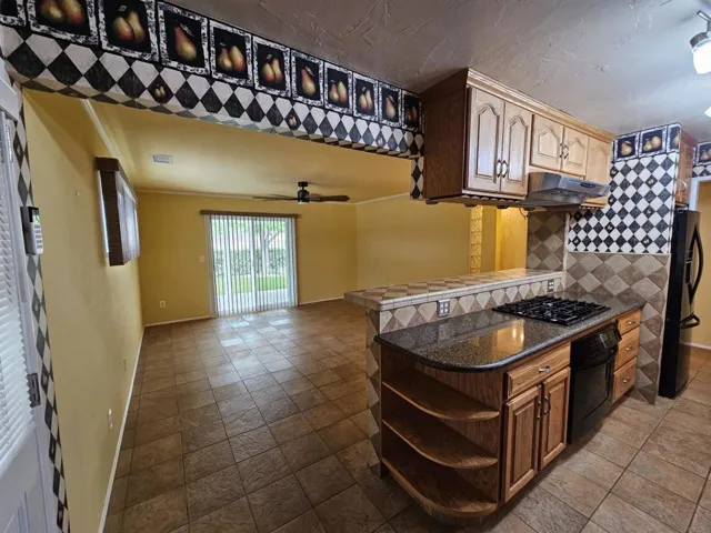 8513 Organdy Ln, Santee, California 92071