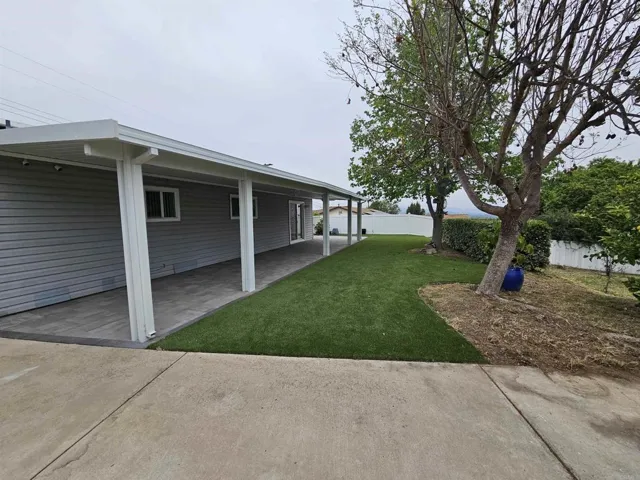 8513 Organdy Ln, Santee, California 92071