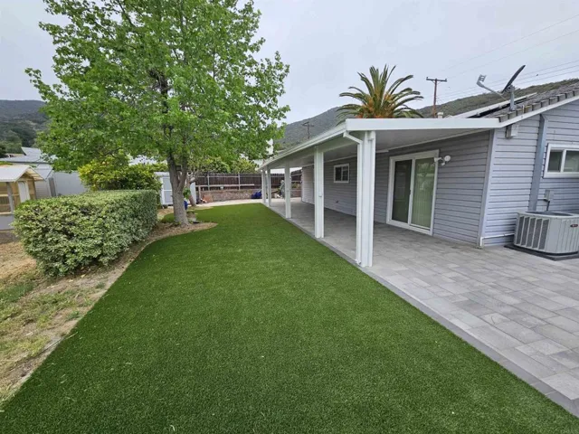 8513 Organdy Ln, Santee, California 92071