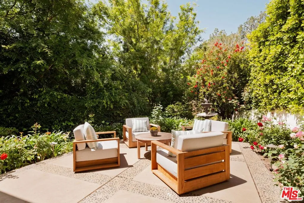 1163 Angelo Drive, Beverly Hills, California 90210 home-pic-47