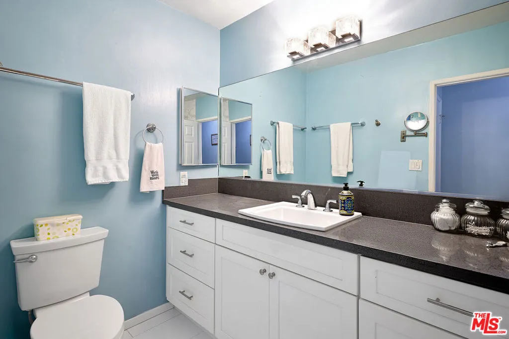 5600 Kensington Way 1, Culver City, California 90230 home-pic-19