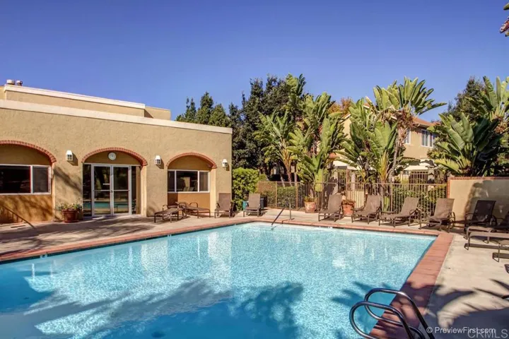 930 Via Mil Cumbres 106, Solana Beach, California 92075