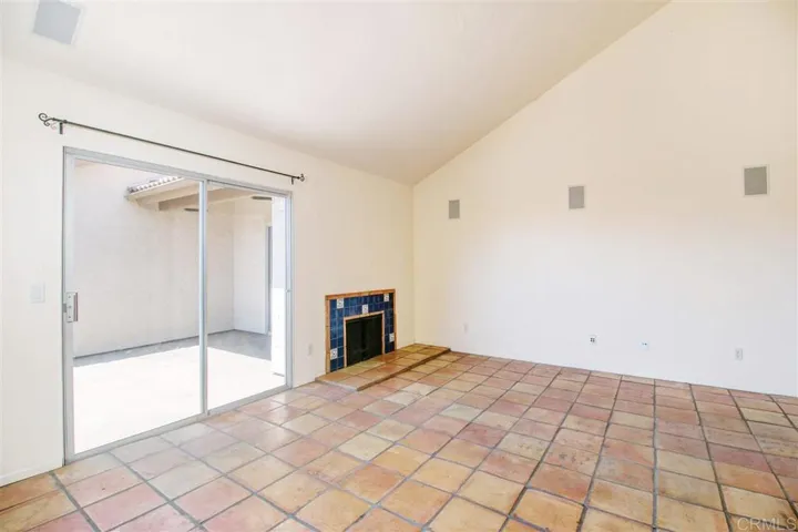 930 Via Mil Cumbres 106, Solana Beach, California 92075