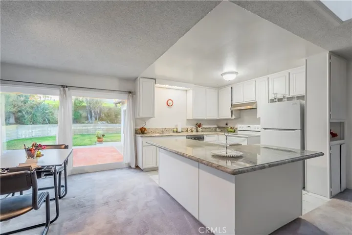 2075 Country Canyon Road, Hacienda Heights, California 91745