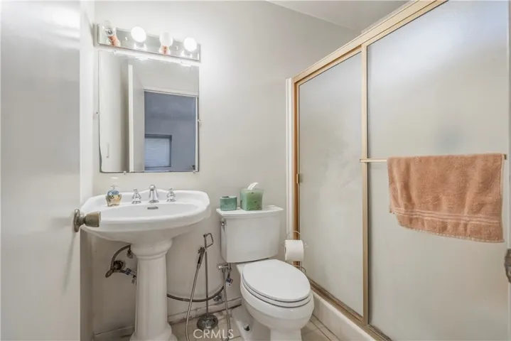 2075 Country Canyon Road, Hacienda Heights, California 91745