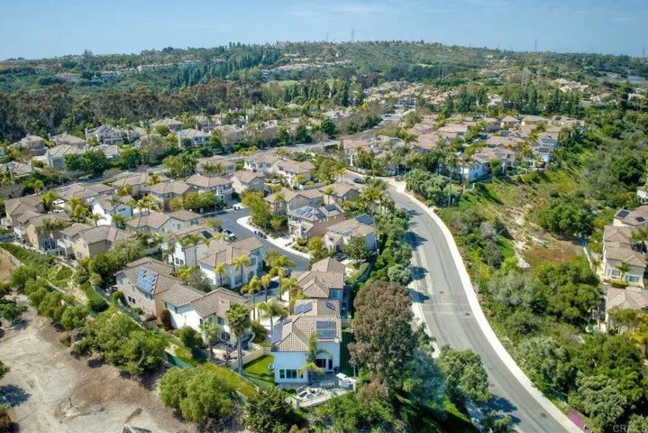 1695 Robin Place, Carlsbad, California 92011