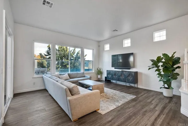 1695 Robin Place, Carlsbad, California 92011
