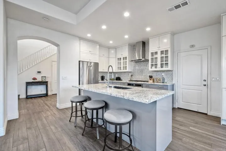 1695 Robin Place, Carlsbad, California 92011