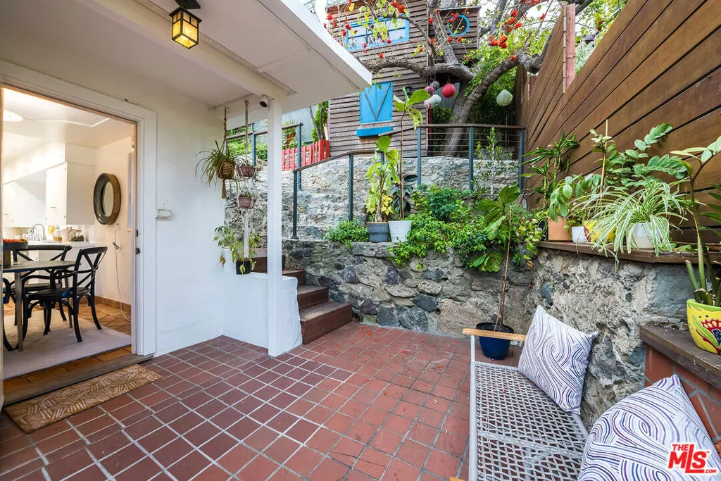 2620 Rutherford Drive, Los Angeles, California 90068 home-pic-13