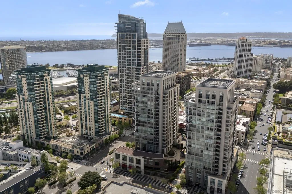 645 Front St. 710, San Diego, California 92101 home-pic-30