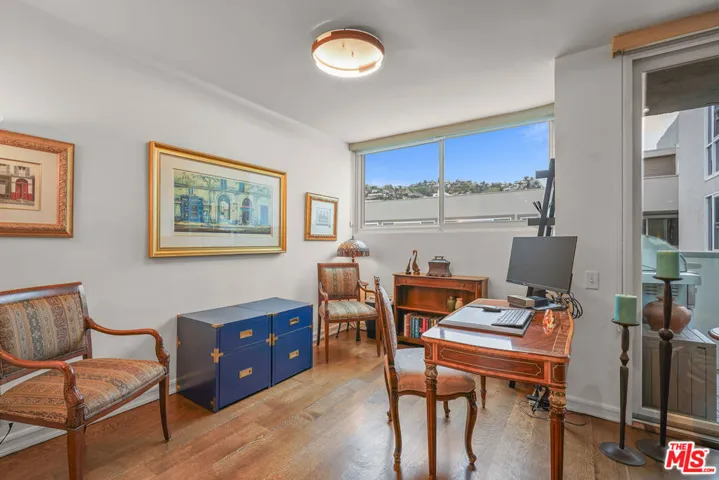 1025 N Kings Road 318, West Hollywood, California 90069