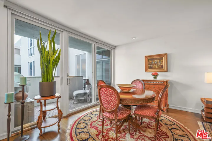 1025 N Kings Road 318, West Hollywood, California 90069