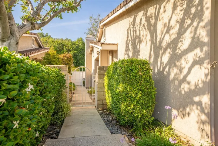 919 Shady Lane, Glendora, California 91740