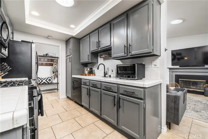 919 Shady Lane, Glendora, California 91740