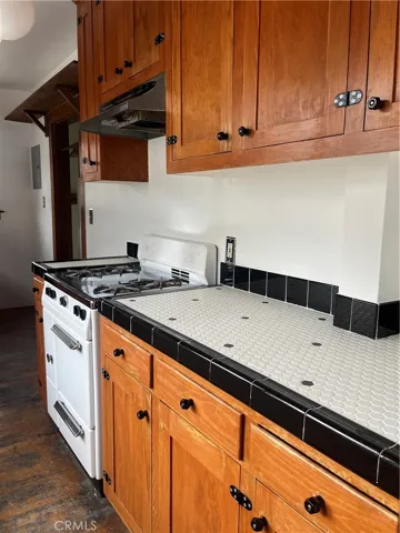 Counter Kitchen