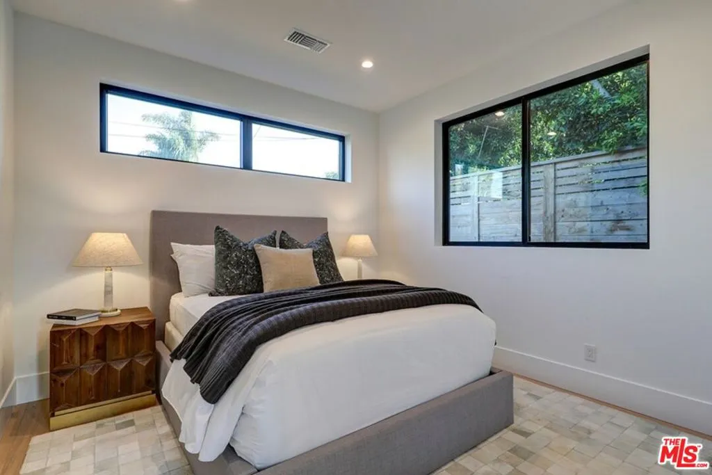 1246 Morningside Way, Venice, California 90291 home-pic-22