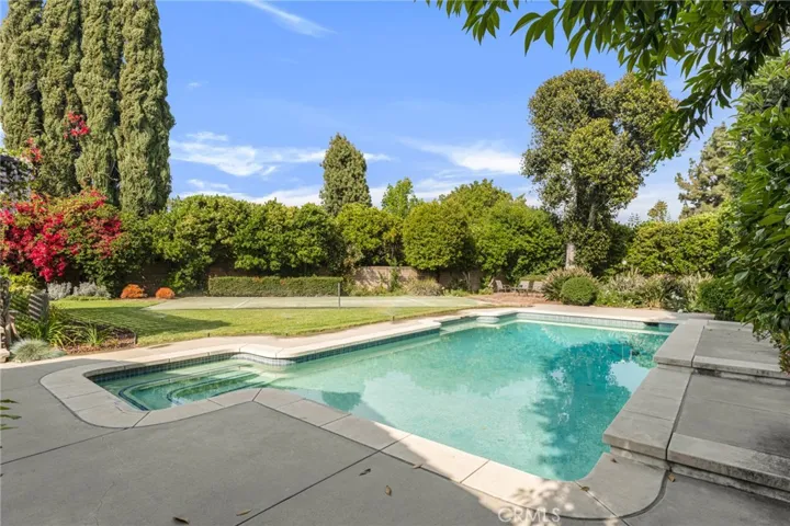 9924 Hallack Avenue, Northridge, California 91324