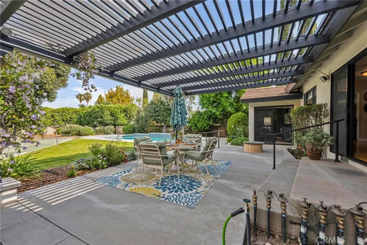 9924 Hallack Avenue, Northridge, California 91324