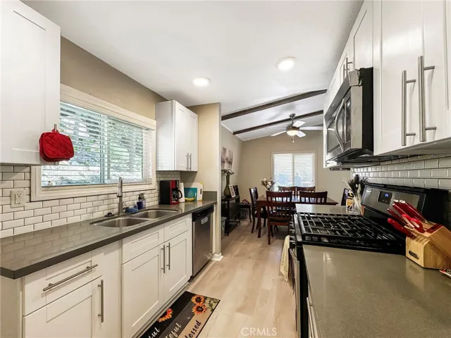 27500 State Highway 189 14, Lake Arrowhead, California 92352