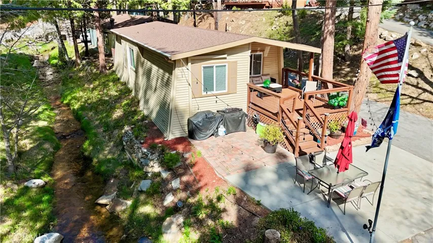 27500 State Highway 189 14, Lake Arrowhead, California 92352