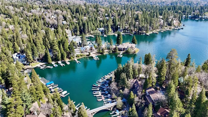 27500 State Highway 189 14, Lake Arrowhead, California 92352