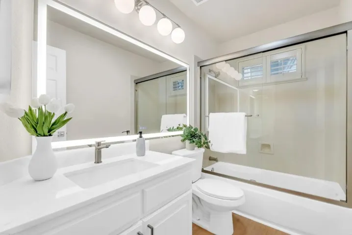 13 Baycrest Way, South San Francisco, California 94080