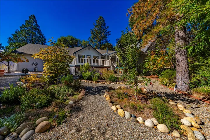 51192 Bon Veu Dr, Oakhurst, California 93644