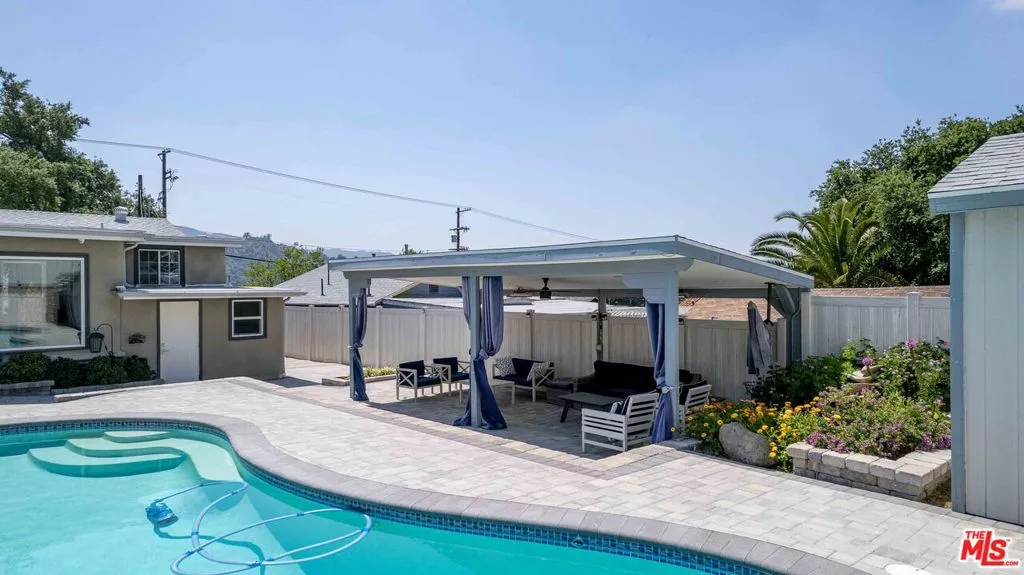 6911 Valmont Street, Tujunga, California 91042 home-pic-35