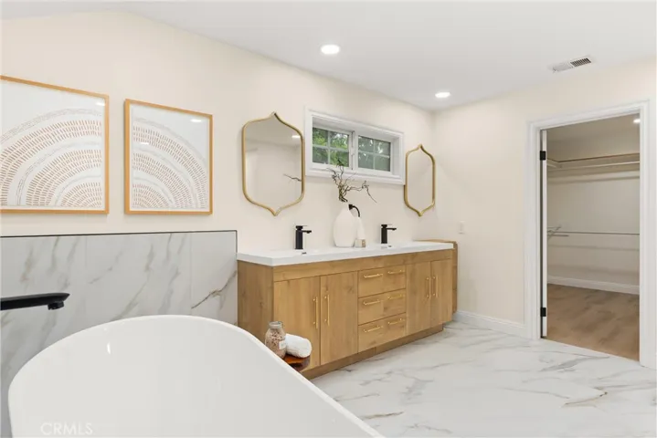 21031 Calle Matorral, Lake Forest, California 92630