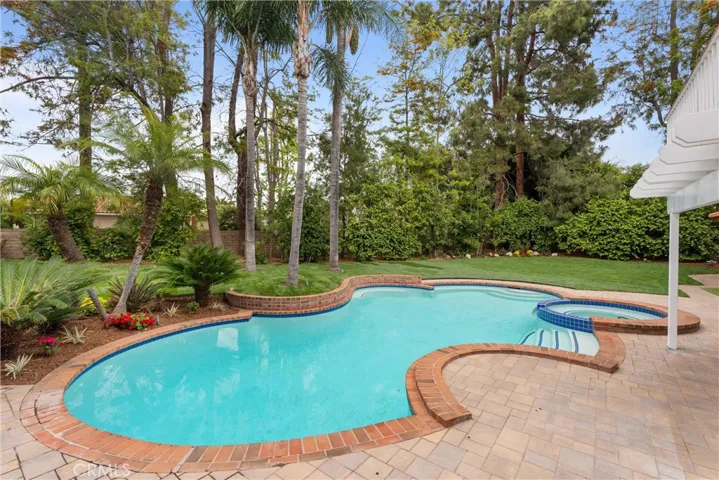 21031 Calle Matorral, Lake Forest, California 92630