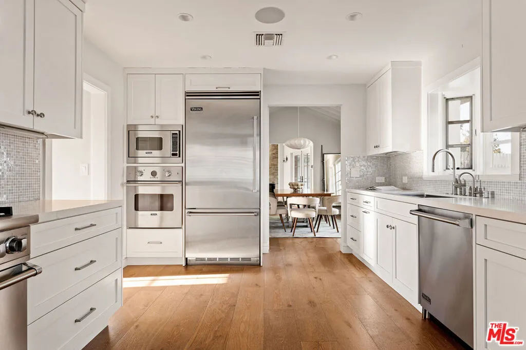 12417 Mulholland Drive, Beverly Hills, California 90210 home-pic-9