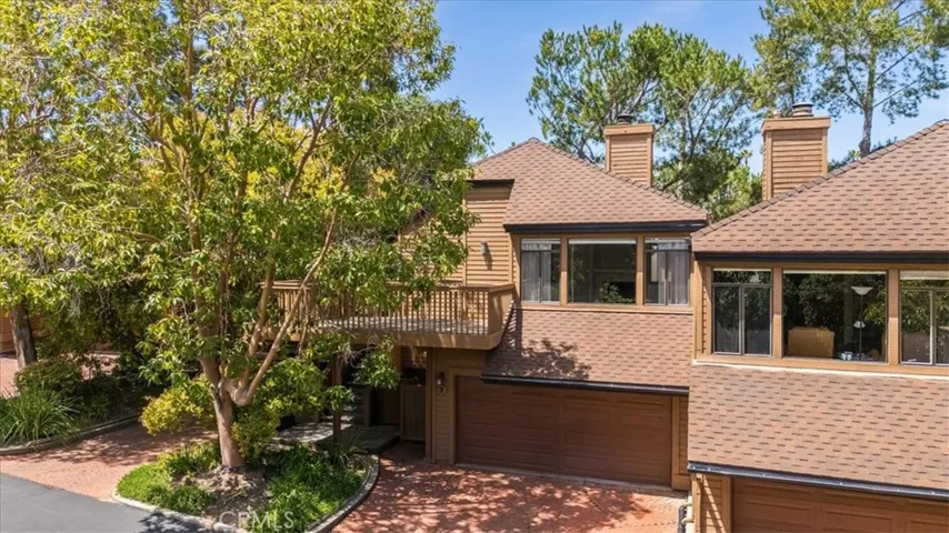 Lot's of mature landscaping, have your favorite REALTOR® set up a showing today!
