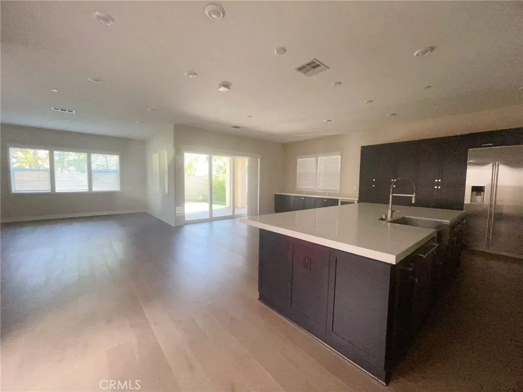 99 Swift, Irvine, California 92618 home-pic-1