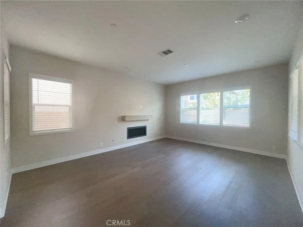 99 Swift, Irvine, California 92618 home-pic-5