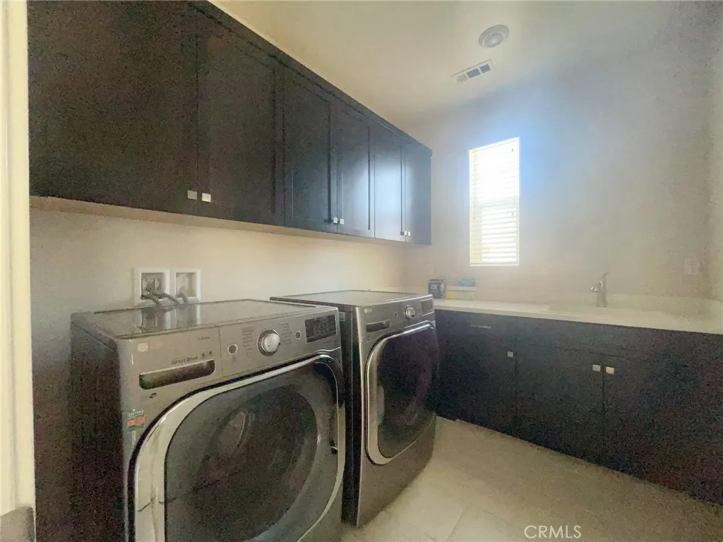 99 Swift, Irvine, California 92618 home-pic-13