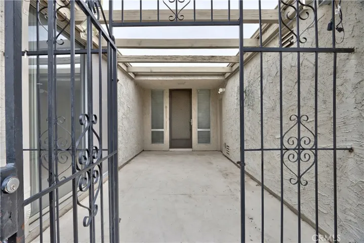 Gated Atrium