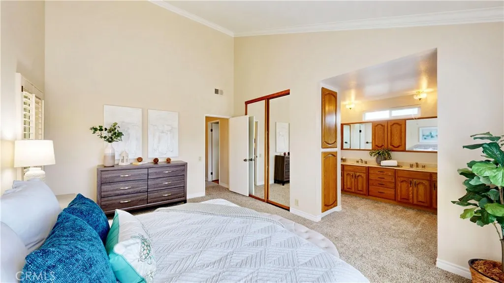 811 Oceanhill Drive, Huntington Beach, California 92648 home-pic-23