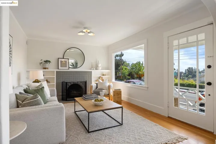 4468 Tulip Ave, Oakland, California 94619