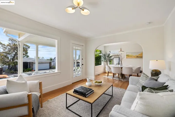 4468 Tulip Ave, Oakland, California 94619