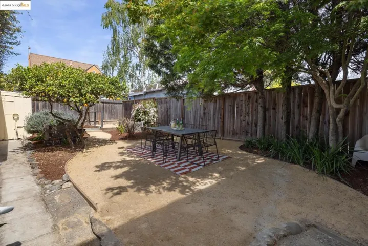 4468 Tulip Ave, Oakland, California 94619