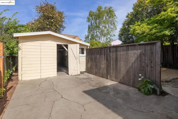 4468 Tulip Ave, Oakland, California 94619