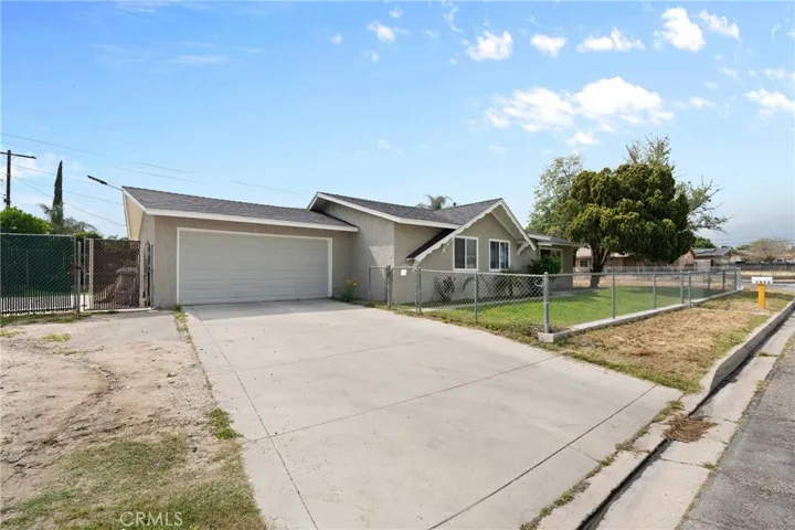 3890 Vermont, San Bernardino, California 92407